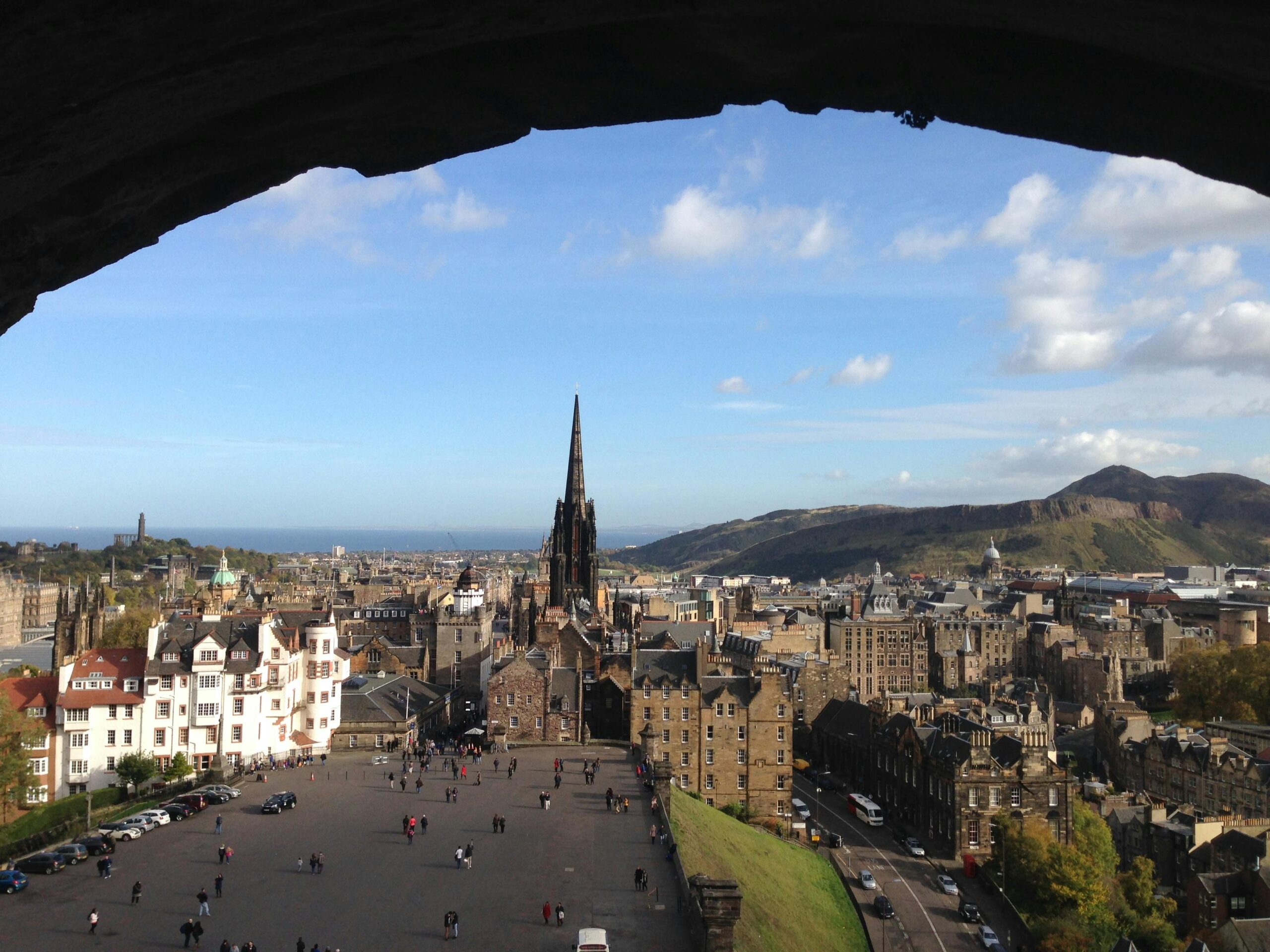 Panoramisch uitzicht over Edinburgh in Schotland